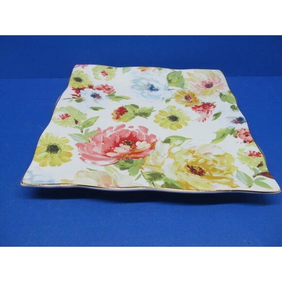 222 Fifth Georgette Rose 8" Square Plate - Picture 4 of 11
